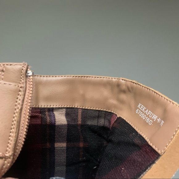 Wonder Woman Pandemic Edition Studded Wedge Heels - Picture 8 of 14